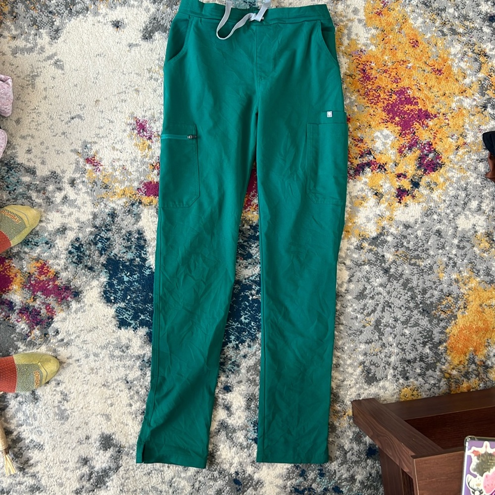 Figs skinny fit scrub bottoms